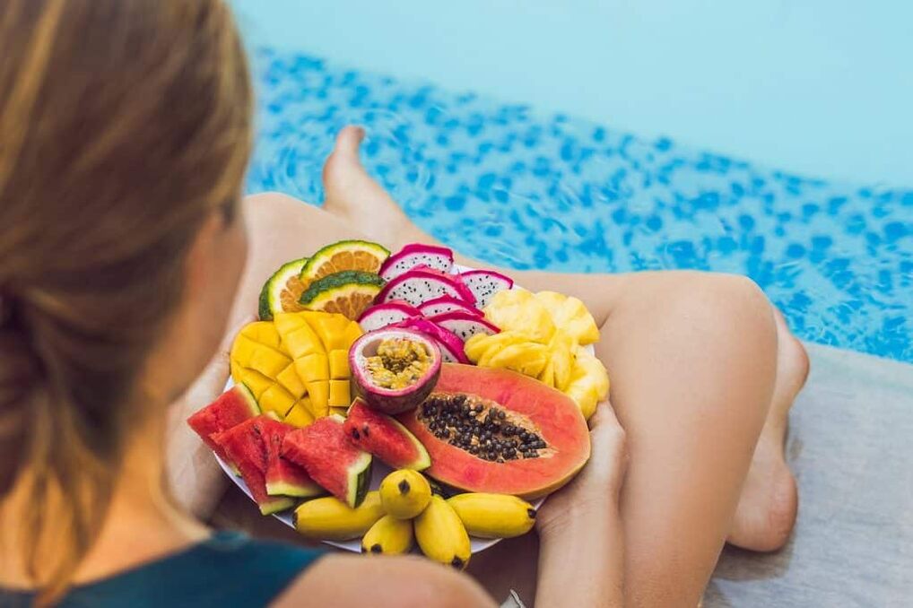 Če se med dieto slabo počutite, jejte sadje
